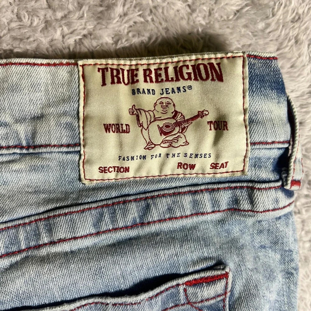 True Religion Ricky Relaxed Straight Distressed Jeans Mens 38 Red Stitch Light